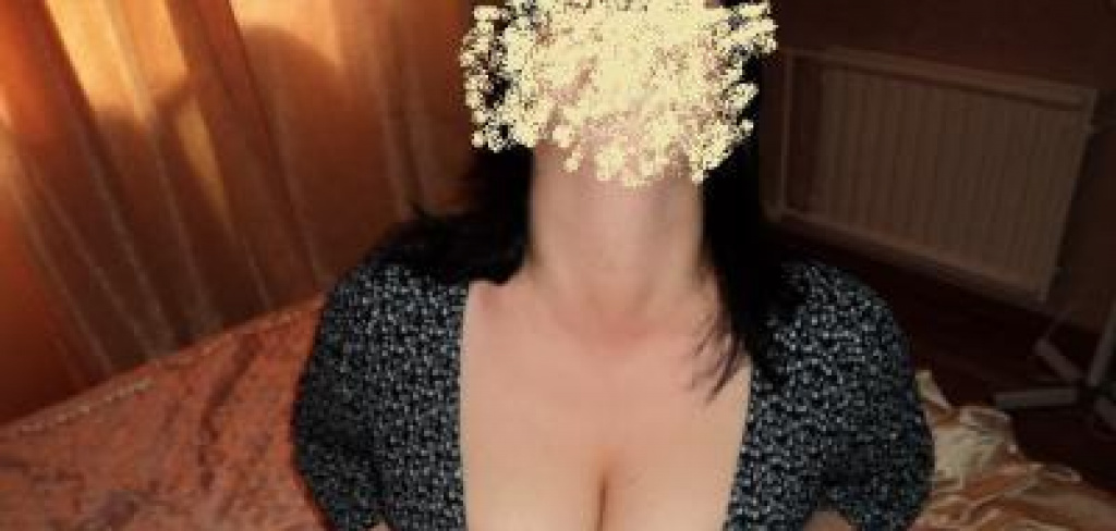 Анюта: проститутки индивидуалки в Сочи